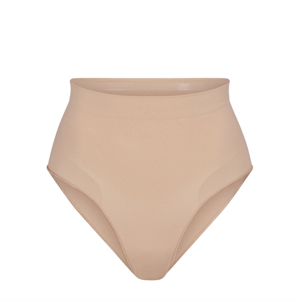 Skims MID WAIST BRIEF